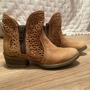 Circle G western booties